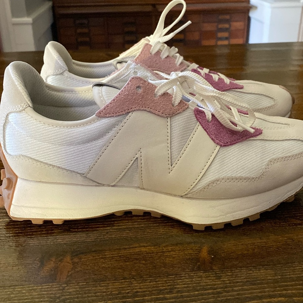 New Balance 328 Calia edition. Excellent condition 9.5